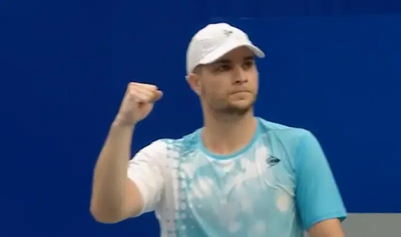 Kecmanović izbacio prvog nositelja, preokret Zvereva i polufinale (VIDEO)