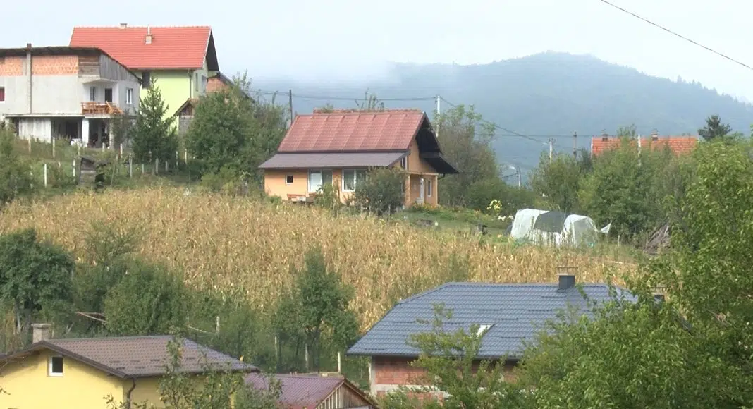 1696515195_LIJEPI-JESENJI-DANI-POGODNI-ZA-PRIPREMU-NOVE-POLJOPRIVREDNE-SEZONE.jpg