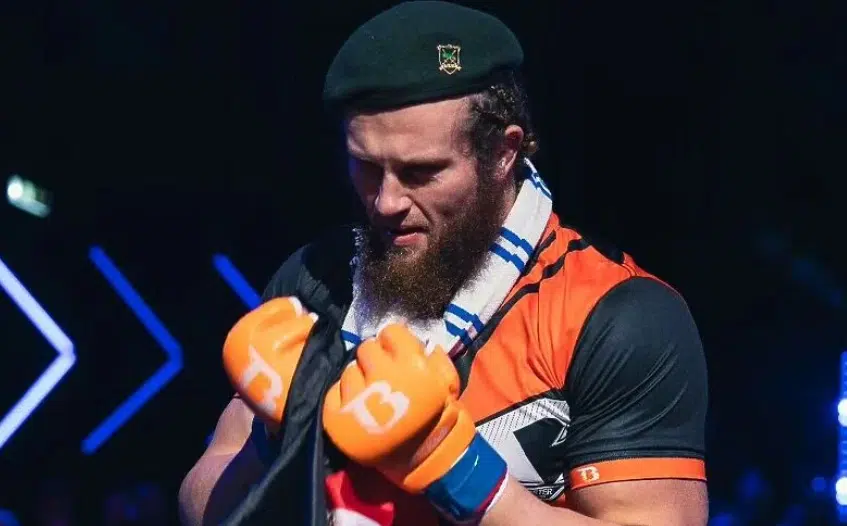 MMA borac izašao u borbu sa zelenom beretkom, Željinim šalom