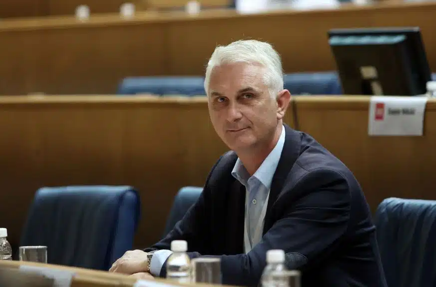 Kadić: Dok onkološki pacijenti umiru jer nema opreme za liječenje,
