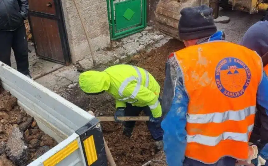 Novi prekidi u vodosnabdijevanju: Brojne sarajevske ulice i danas mogu