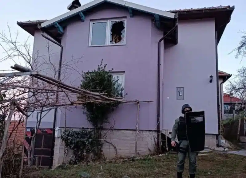 VIŠESATNU DRAMU KOD ZENICE OKONČALI SPECIJALCI: KOMŠIJE NAPADAO NOŽEM, PA