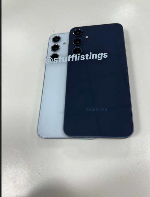 samsung galaxy a55 uočen uživo - metalni rub i 12gb ram-a