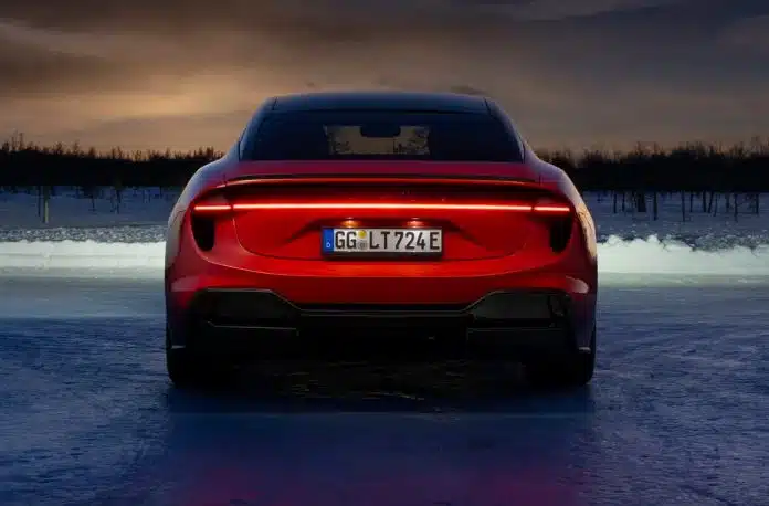 Lotus ulazi u igru, izaziva Teslu i Porsche