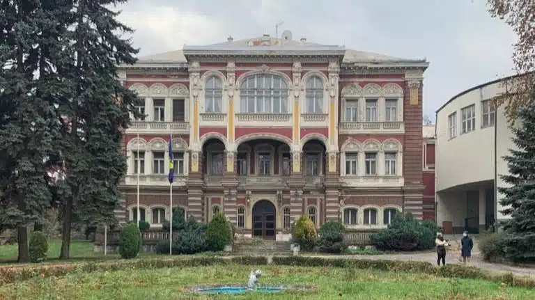 Rezidencija Franca Ferdinada, Tite i Pertinija: Graciozna vila koja prskosi