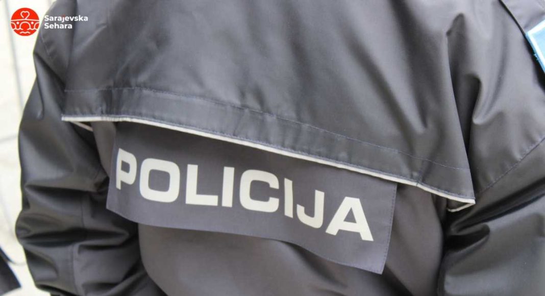 Pucnjava na Baščaršiji: Ranjena djevojka, muškarac uhapšen