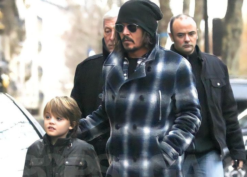Sin Johnnyja Deppa ima 22 godine i pravi je frajer