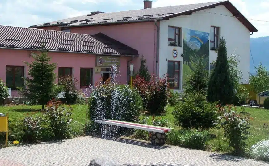 Ministarstvo obrazovanja KS izdalo saopćenje o incidentu pokušaja ubistva u