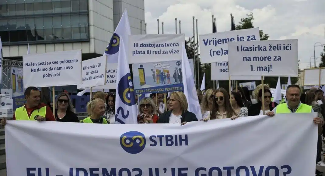 Protestna šetnja Sindikata radnika u trgovini: