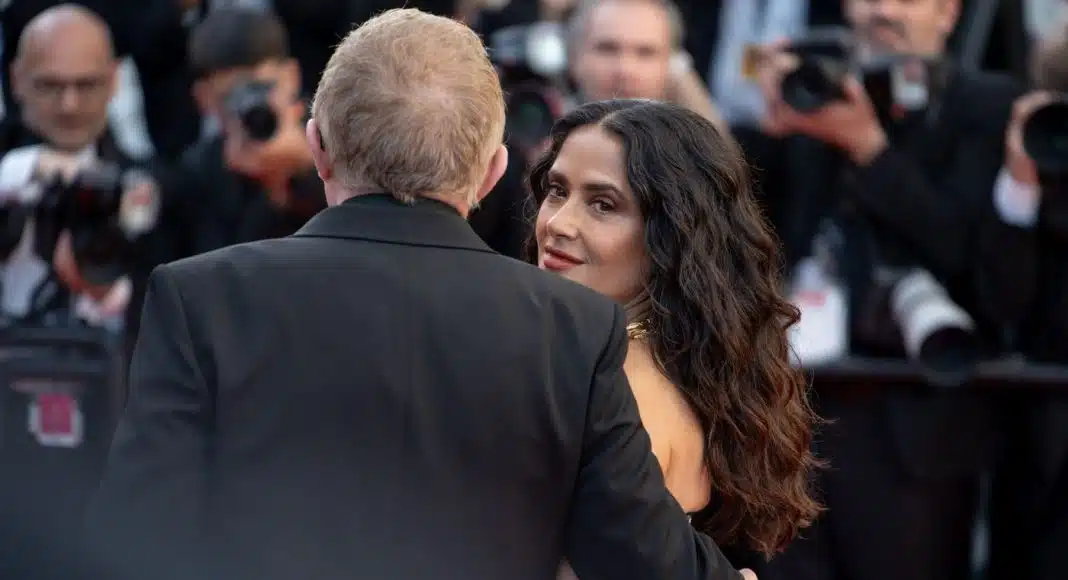 Salma Hayek vratila je holivudski glamur na crveni tepih: Jednostavna,