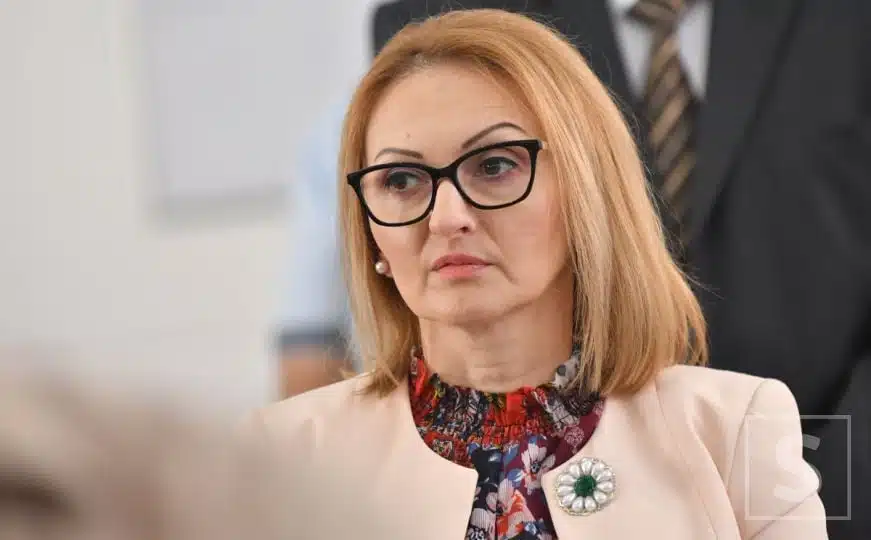 Admela Hodžić objasnila način dobijanja finansijske pomoći za mlade u