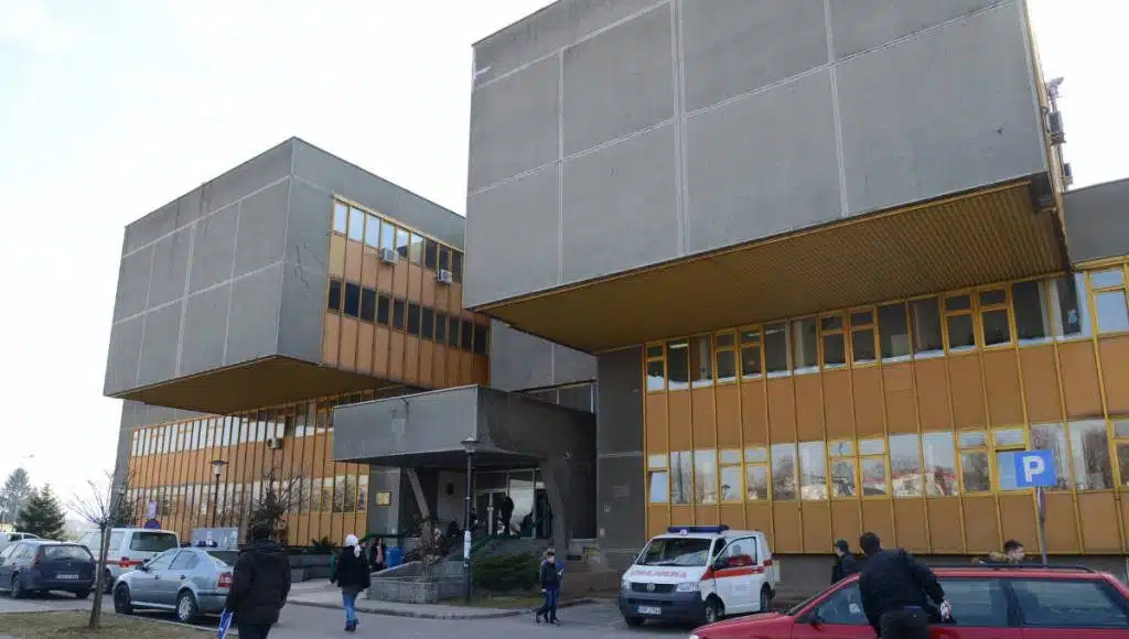 Bomba prijavljenau Domu zdravlja Ilidža
