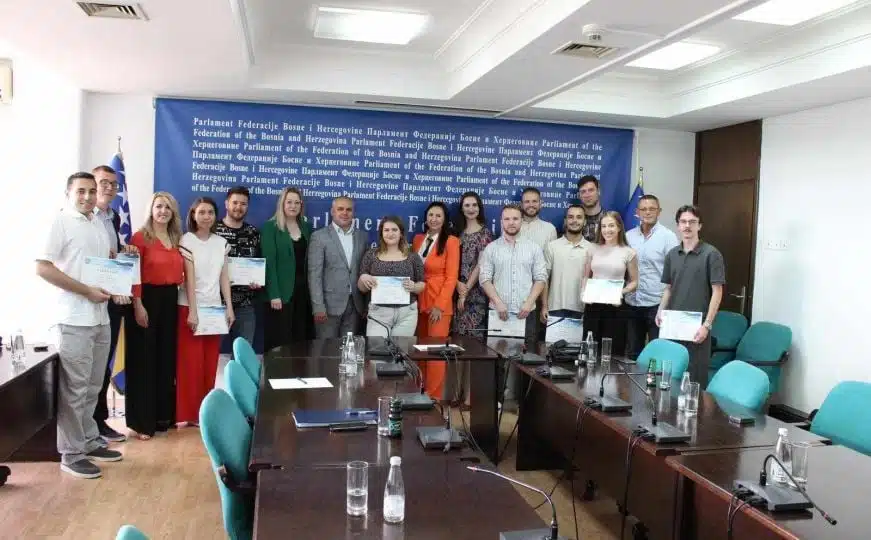 Dodijeljeni certifikati studentima Fakulteta političkih nauka za uspješno obavljenu praksu