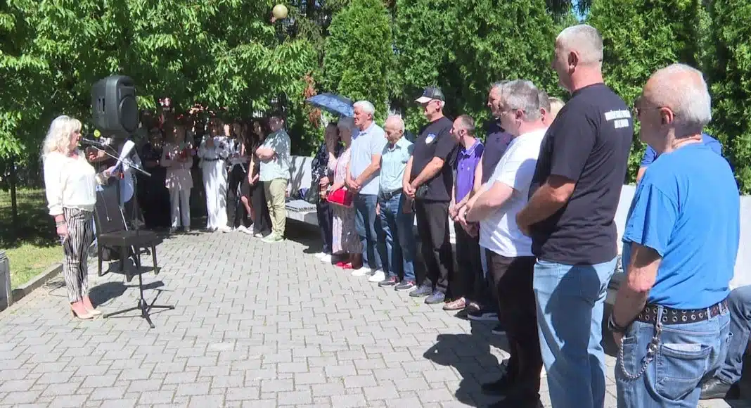 Obelezena-32-godisnjica-stravicnih-zlocina-nad-stanovnicima-Aerodromskog-Naselja.jpg