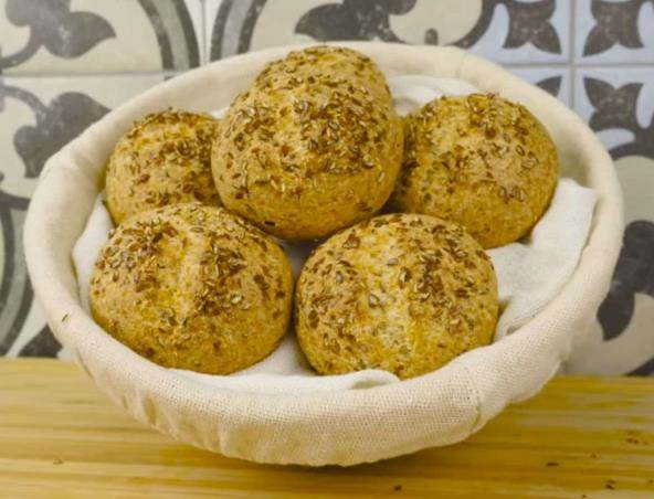 SAMO TREBA DA IH ISPEČETE: Recept za proteinske lepinje bez