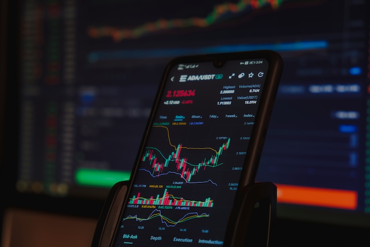 kriptovalute i regulativa: uticaj na globalni finansijski sistem i potreba za regulatornim okvirima
