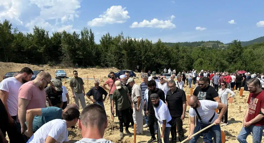 Video: Sarajlije ispratile na vječni počinak 21-godišnjeg Palestinca bez porodice,