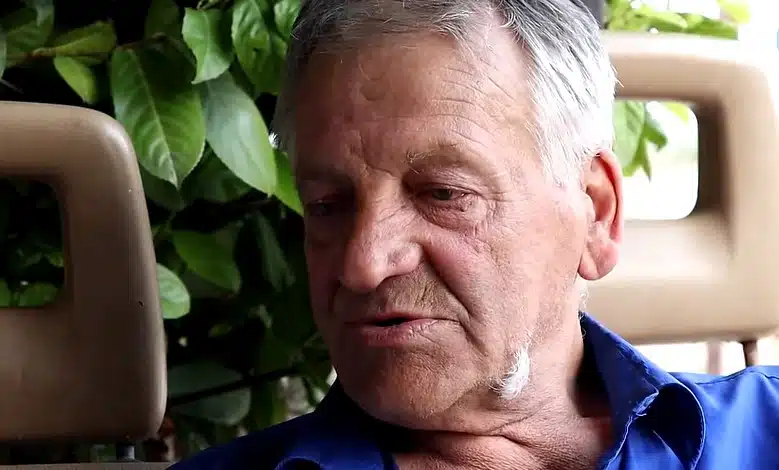 Macan iz Pruske ima jednu ženu i jednu djevojku istovremeno: