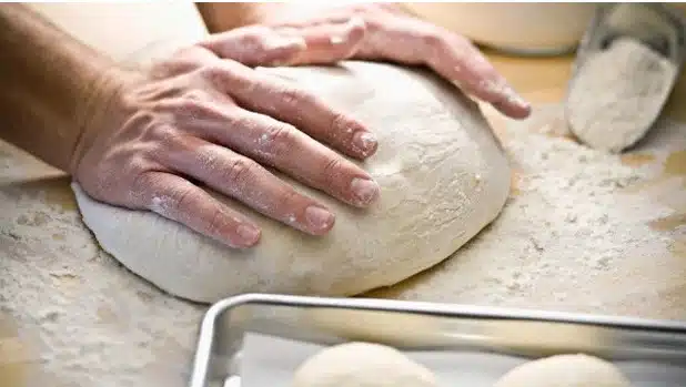Morate probati originalni italijanski recept za tijesto za picu!