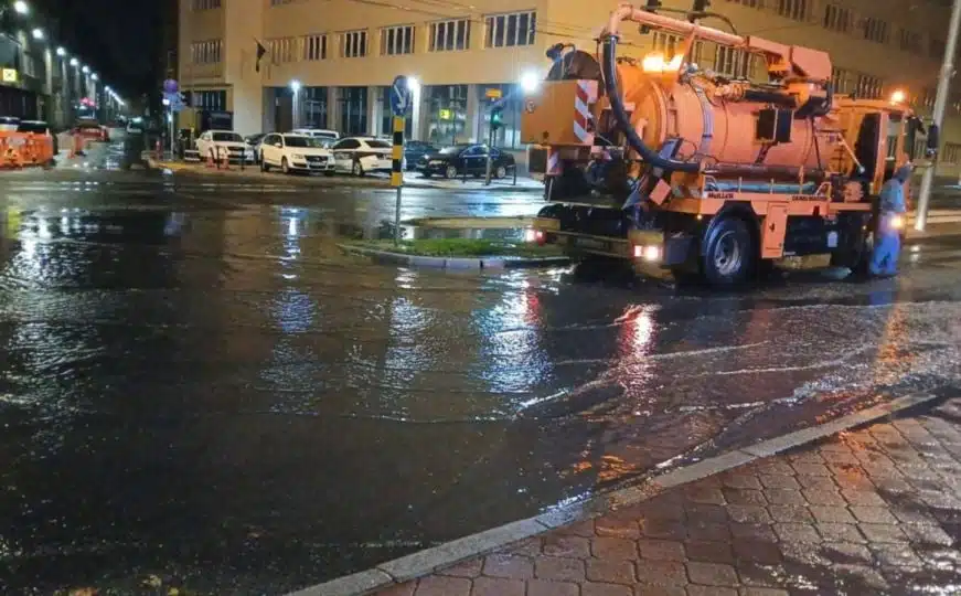 Radnici ViK-a imaju pune ruke posla tokom noći zbog velike