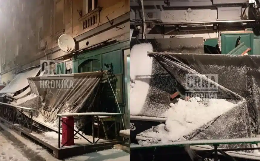 Bašta kafića u Sarajevu potpuno uništena pod težinom snijega: Polomljeni