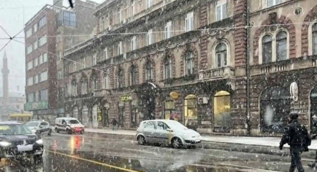Pješak udaren kod Alipašine džamije u Sarajevu, prevezen na KCUS
