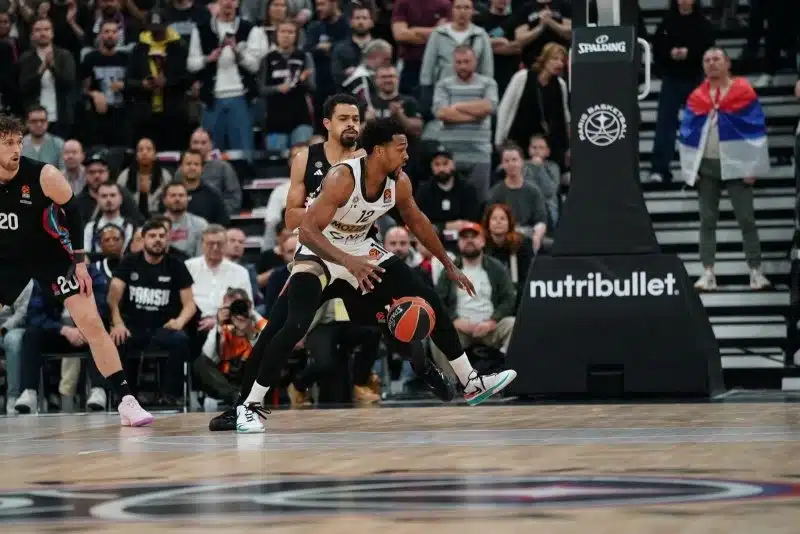 VELIKA PODRŠKA NAVIJAČA VAN SRBIJE: Drama u Parizu, Partizan bez