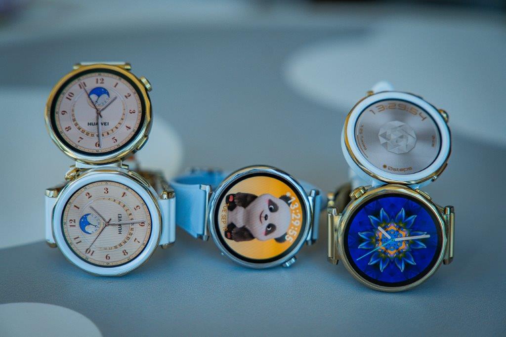 Savršen dar za vaše najmilije ovog Božića uz Huawei! HUAWEI Watch GT5 2