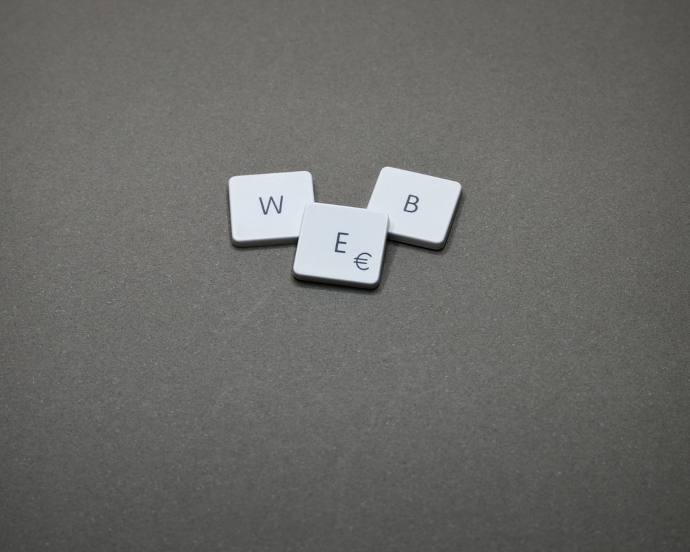 WEB 3.0: Decentralizacija interneta za besprijekorno korisničko iskustvo WEB 3.0: Decentralizacija interneta za besprijekorno korisničko iskustvo