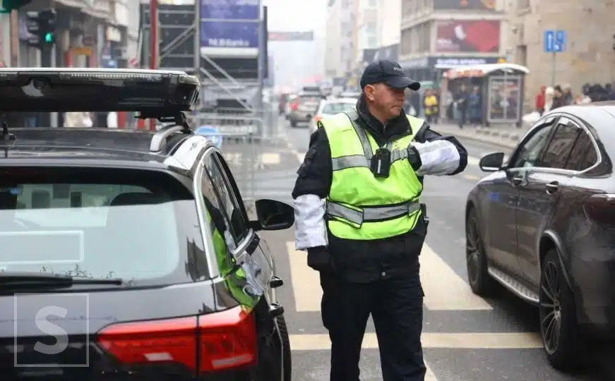 Doček Nove godine u Sarajevu: Velike gužve u gradu, a