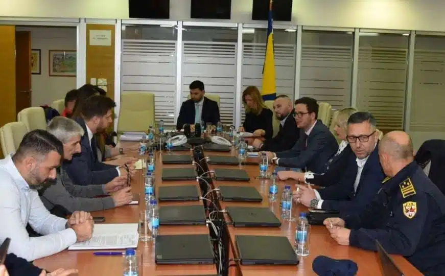Održan hitan sastanak svih nivoa vlasti o sanaciji klizišta u