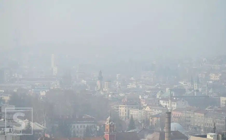 Situacija dramatična: U Kantonu Sarajevo zbog zagađenja zraka proglašena Uzbuna!