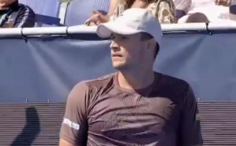 Kecmanović je osvojio turnir: Srb je prvak plaže Derley