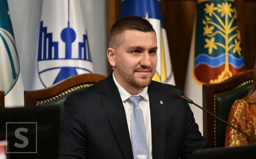 Oglasili se Ademović i Deljković: