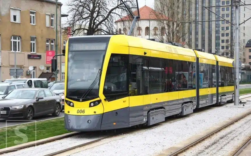 Sudar na Marijin Dvoru: Tramvaji u Sarajevu voze samo od