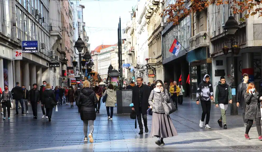 Te su tenisice bile najtraženiji model prošlog ljeta: odvažna verzija