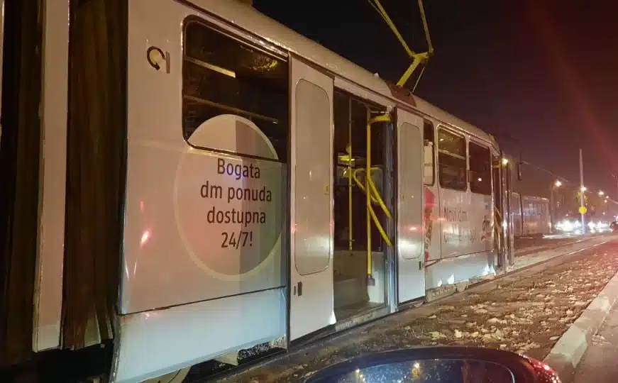 Udes u Sarajevu: Obustavljen tramvajski saobraćaj