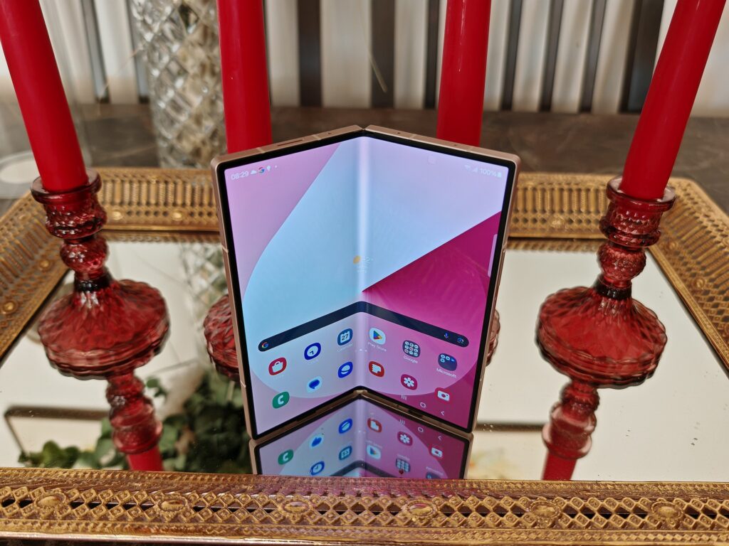 Samsung One UI 7 beta dostupna za Galaxy Z Flip/Fold6 Samsung Galaxy Z Fold6 7
