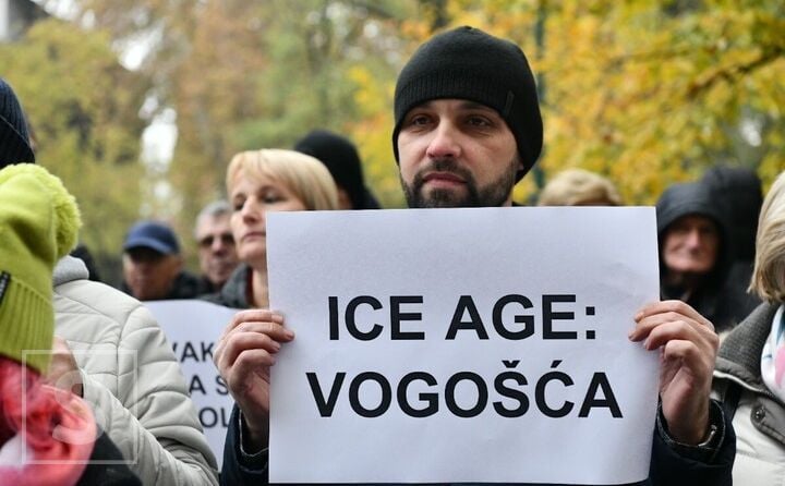 Vlada KS: