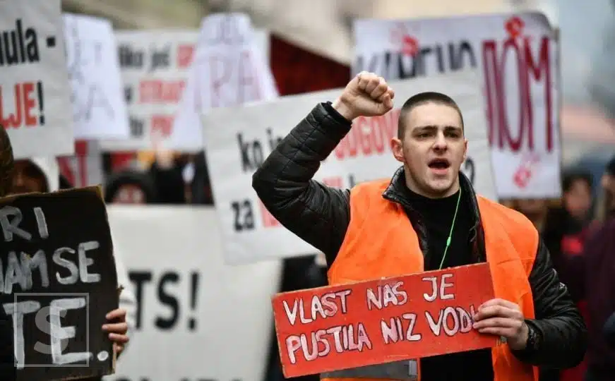 'Hoćel' ta promjena': Studenti se danas okupljaju ispred Vlade FBiH