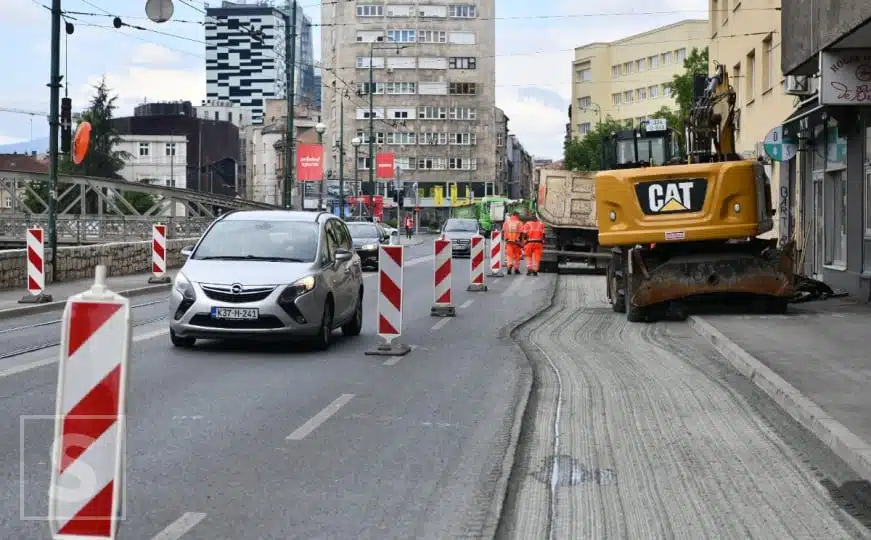 Mašine na terenu: Pogledajte kako teku radovi na Skenderiji