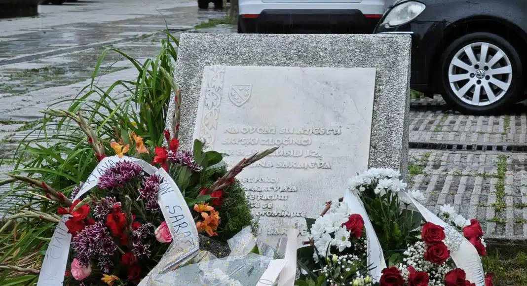 33-godisnjica-masakra-na-Trgu-solidarnosti-11-gradjana-ubijeno-dok.jpg
