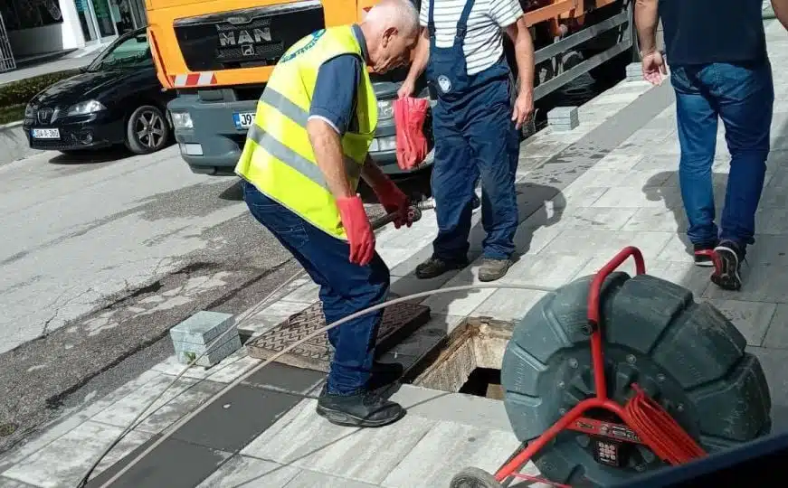 Radovi na vodovodnoj mreži: U 32 ulice danas mogući prekidi
