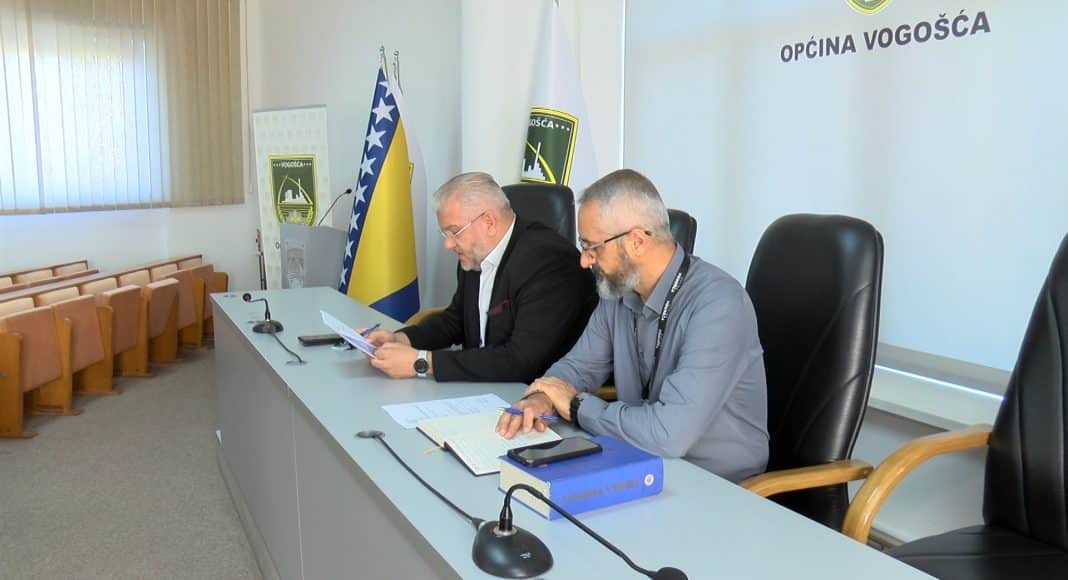 1758187610_ODRZANA-2-SJEDNICA-STABA-CIVILNE-ZASTITE-OPCINE-VOGOSCA.jpg