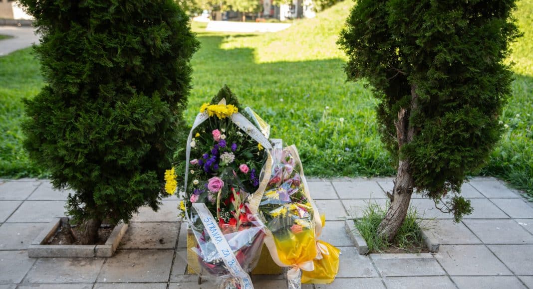33-godisnjica-masakra-na-Trgu-ZAVNOBiH-a-na-Alipasinom-Polju-pocast.jpg