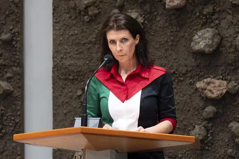 Nizozemski predstavnici zabranjeni govor zbog palestinske košulje: vratila se u