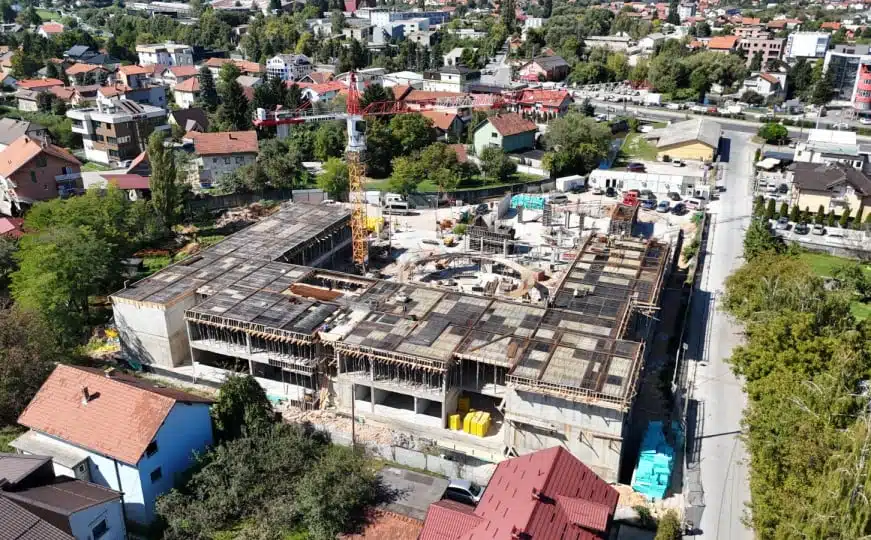 Osnovna škola na Stupu polako poprima svoj konačni izgled: Pogledajte