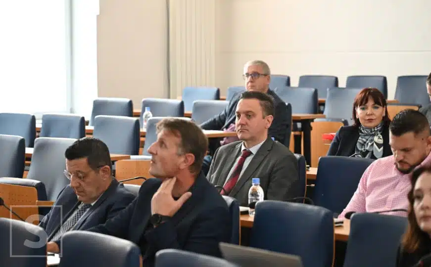 Put ka sigurnijoj i perspektivnijoj budućnosti: Skupština KS usvojila Strategiju