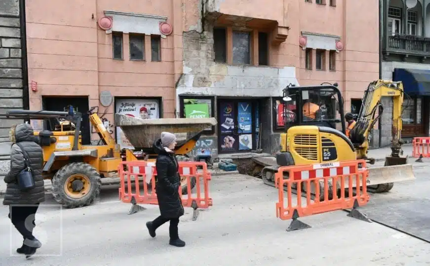 Radnici Vodovoda na terenu: U više od 30 sarajevskih ulica