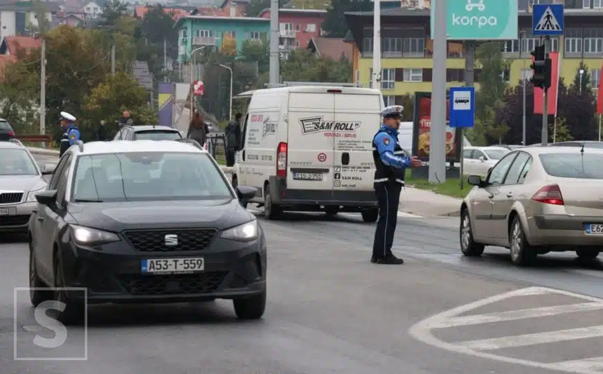 Sarajevska policija: Ispraćaj Halida Bešlića protekao sigurno i dostojanstveno, zahvala